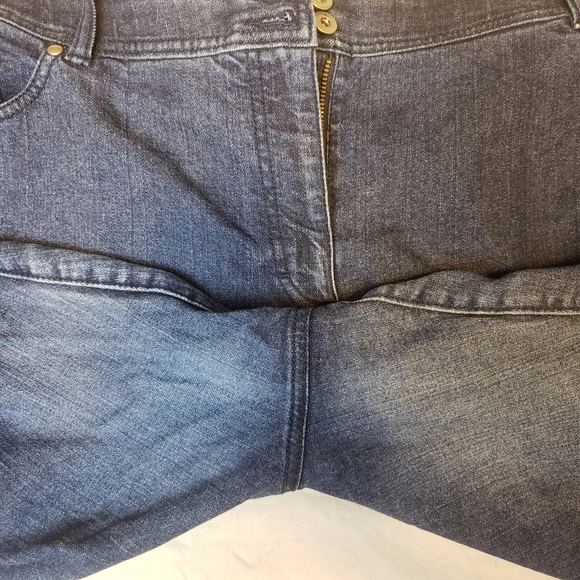 💞 2/$30 Denver Hayes Curvy Wide Leg Women's Jeans - Picture 7 of 7